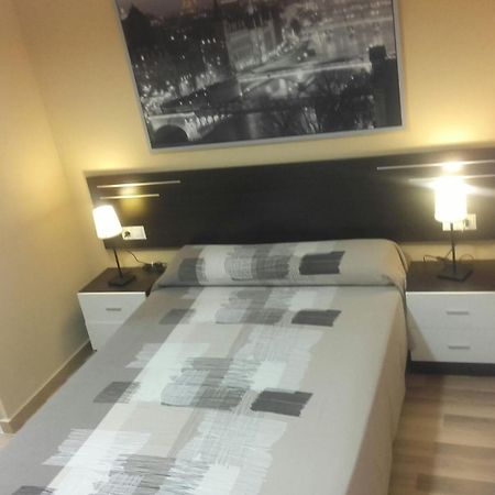Pension Avenida Вілафранка-дель-Пенедес Номер фото